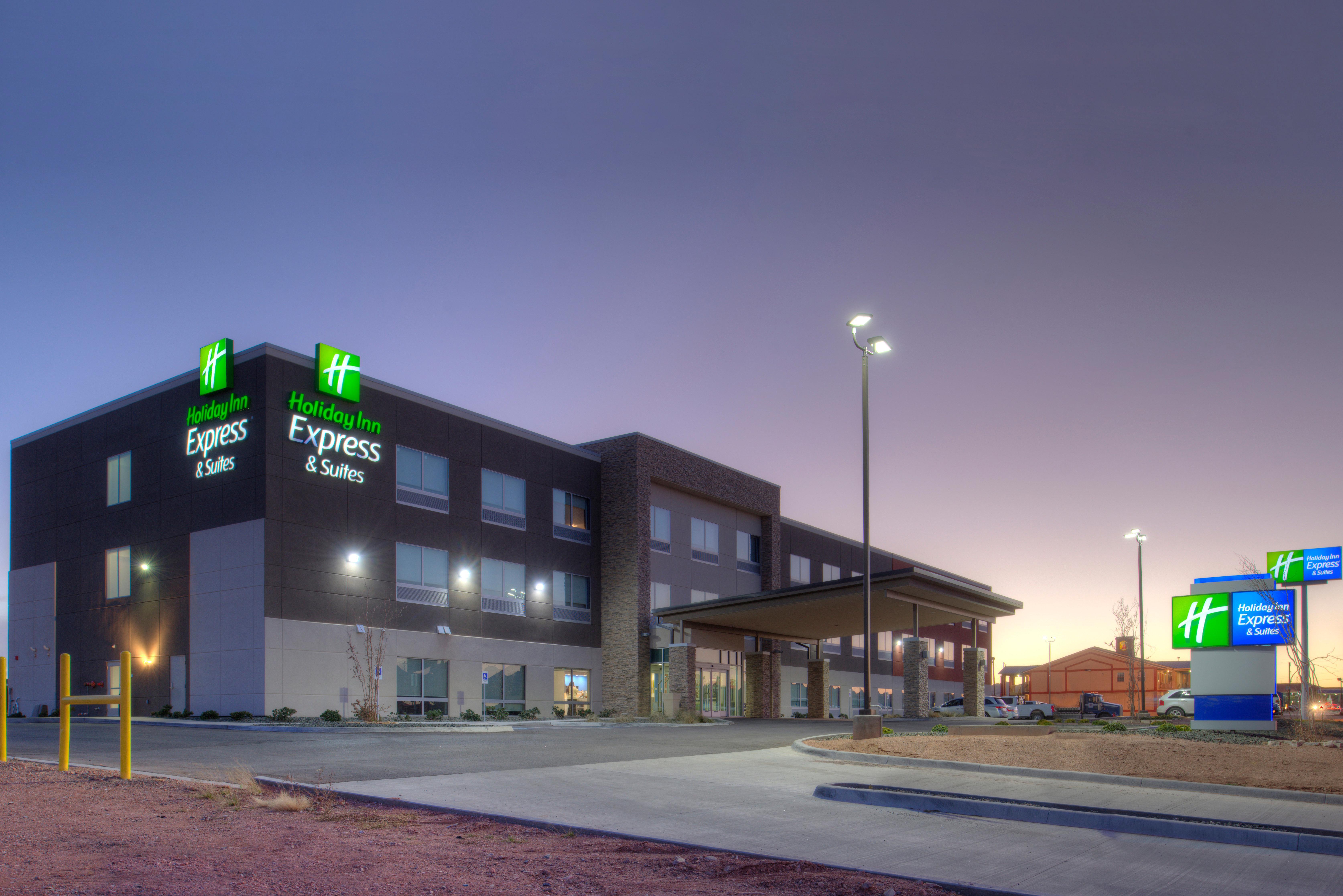 Holiday Inn Express & Suites - Van Horn By Ihg 3*